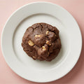 Chocolate con Peanut Butter:      Galleta de Chocolate con chips de crema de cacahuate Reeses.